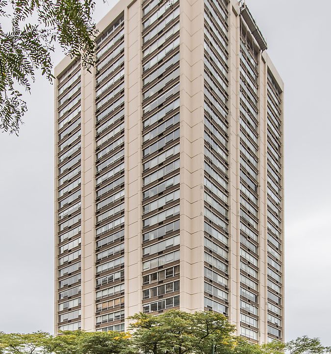 1st image of 70 W Burton Pl APT 3007
