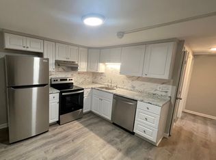 11 Allen Ave APT 7, North Providence, RI 02911