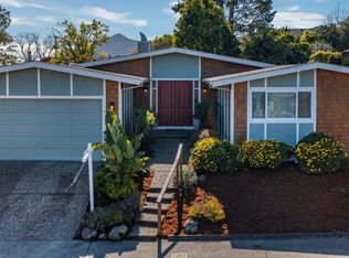 131 Ridgewood Dr, San Rafael, CA 94901