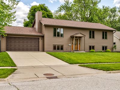 2844 Monroe Dr, Ames, IA, 50010