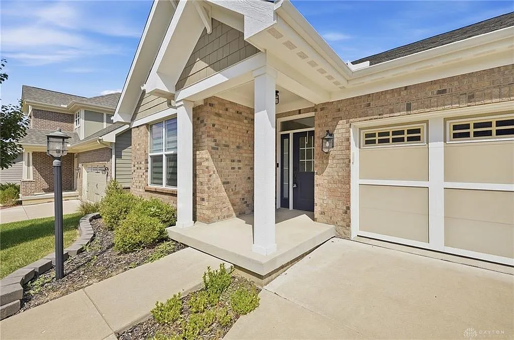 3 bed, 2.0 bath, 1523 sqft, $2,500 — Photo 3