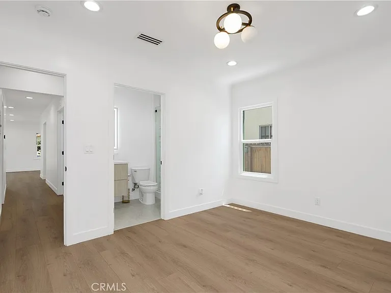 1016 Highland Ave — Photo 8