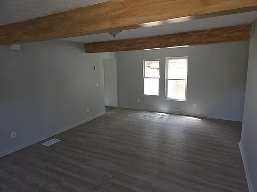 579 North St #C Photo 1