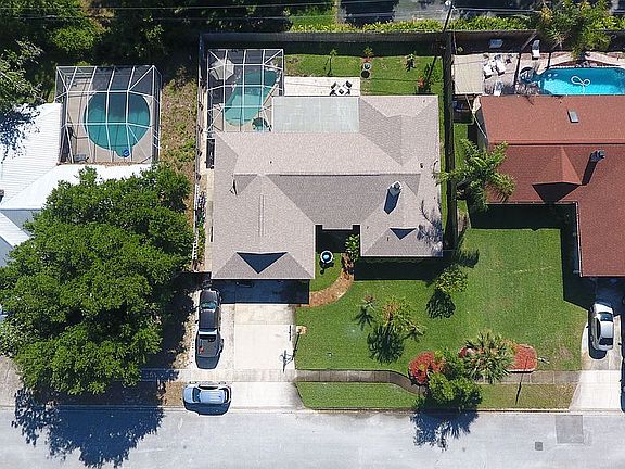 5th image of 343 Sagewood Dr