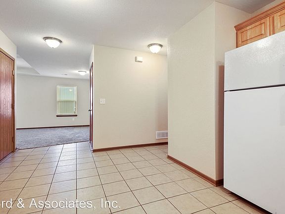 5th image of 1226 NW Willow Dr Unit 5317157