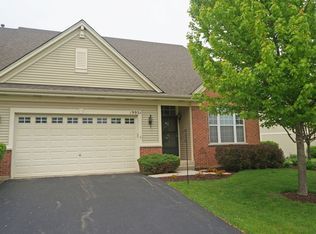 1995 Glenwood Cir #A, Sugar Grove, IL 60554
