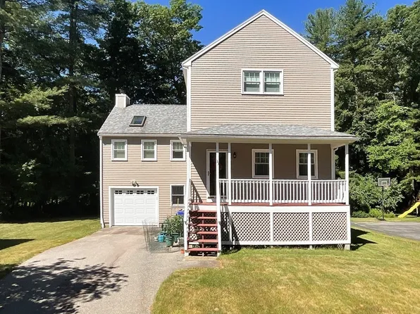 33 Winterberry Way, Bedford, MA 01730
