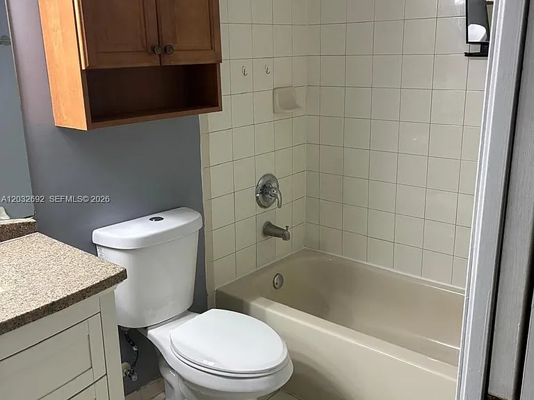 55 SW 14th Ter #55 — Photo 13