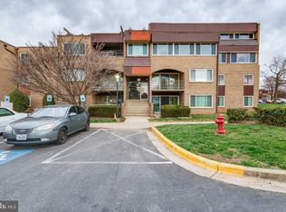 448 Girard St, Gaithersburg, MD 20877