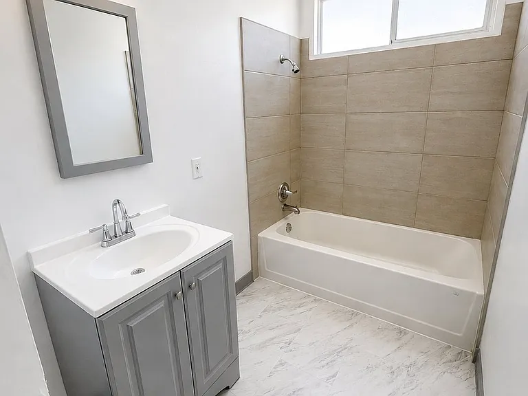 15241 Acre St #C — Photo 3