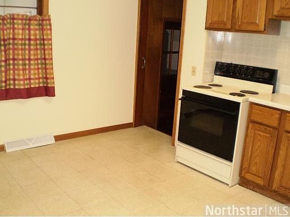 4th image of 330 W Government St