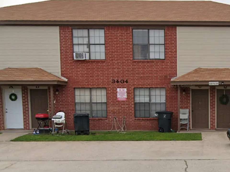3404 Barcelona Dr