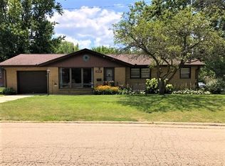 2134 14th St, Peru, IL 61354