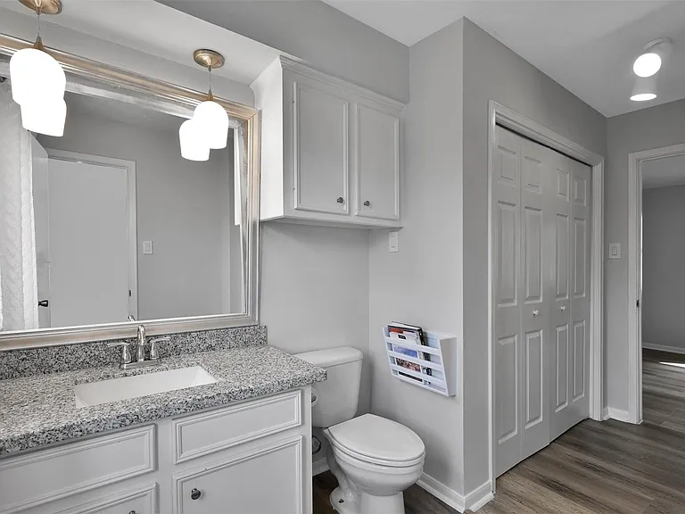 13527 Summer Hill Dr — Photo 19