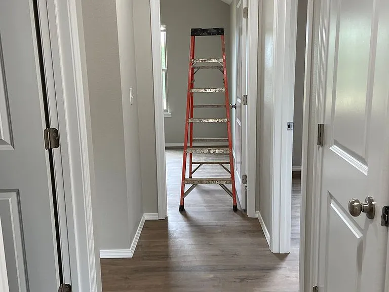 408 E Wright St — Photo 16