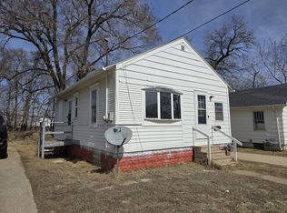 516 Maynard Ave, Waterloo, IA 50701