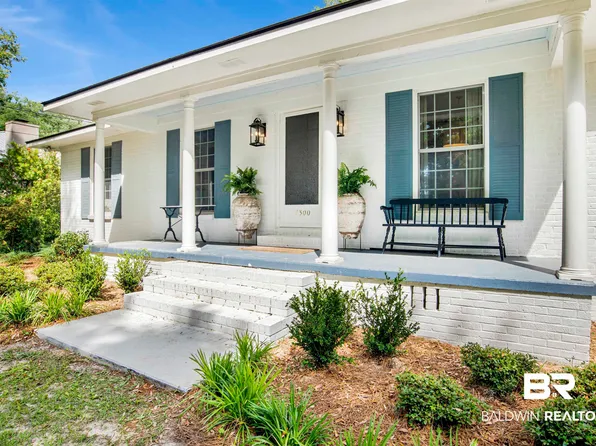 1300 Captain Oneal Dr, Daphne, AL 36526