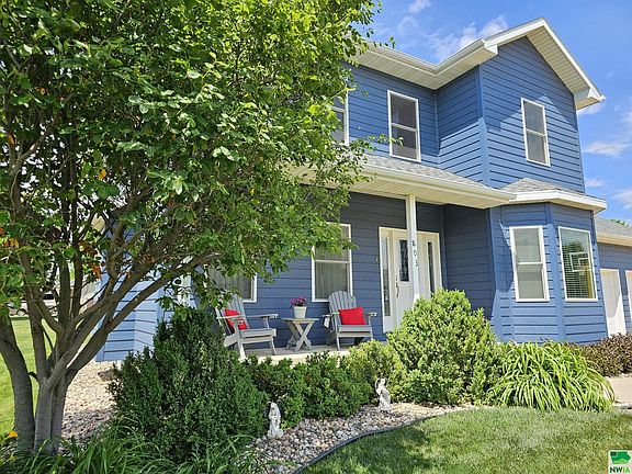2nd image of 803 Logan Dr