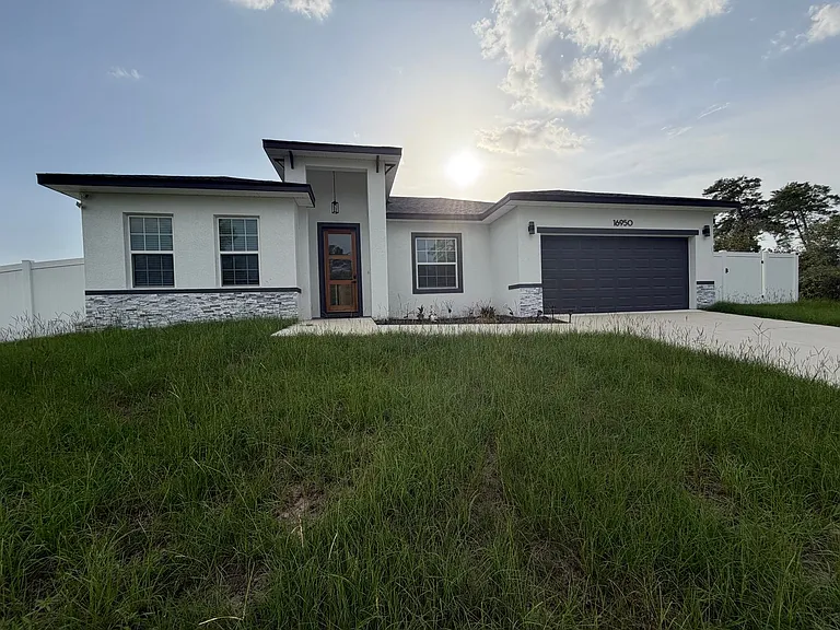 16950 SW 42nd Avenue Rd — Photo 1