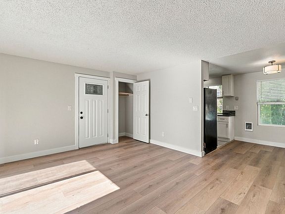 4th image of 1502 S G St APT 1