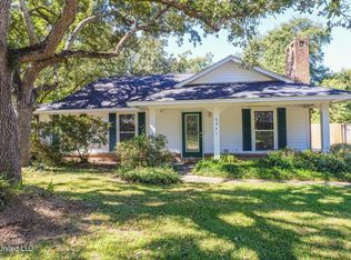 6941 Red Bud Ln, Ocean Springs, MS 39564