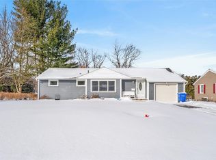 31 Morrow Dr, Rochester, NY 14616