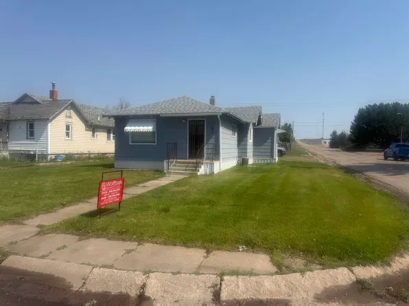 382 4th St, Chappell, NE 69129