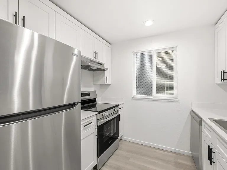 Rai Apartments — Photo 14