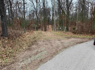 9202 E Garrison Hollow Rd, Salem, IN 47167