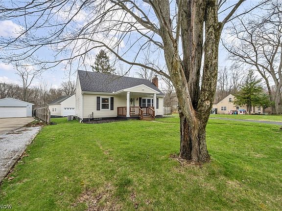 4th image of 1412 Redbush Rd