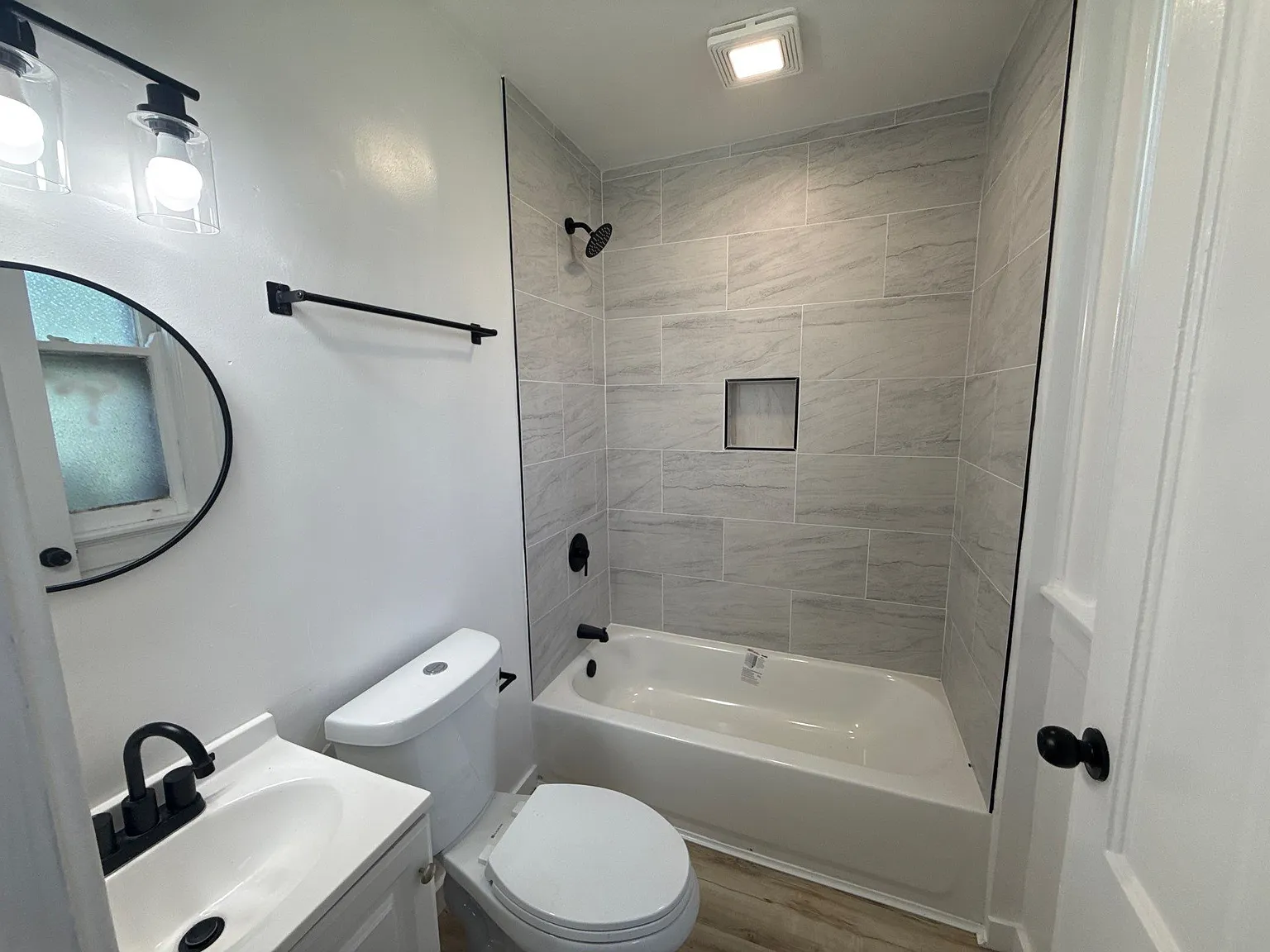 3935 N Bend Rd — Photo 2