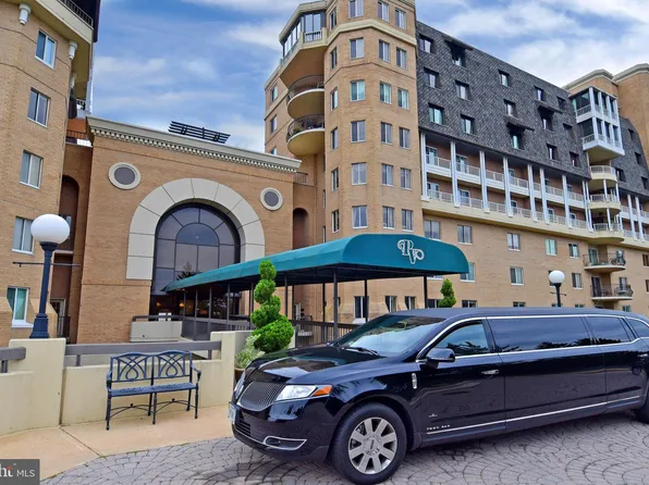 1250 S Washington St Unit 302, Alexandria, VA 22314