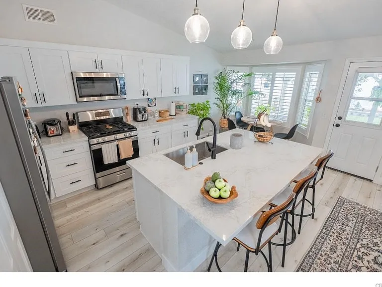 2971 Pembroke Ave — Photo 13