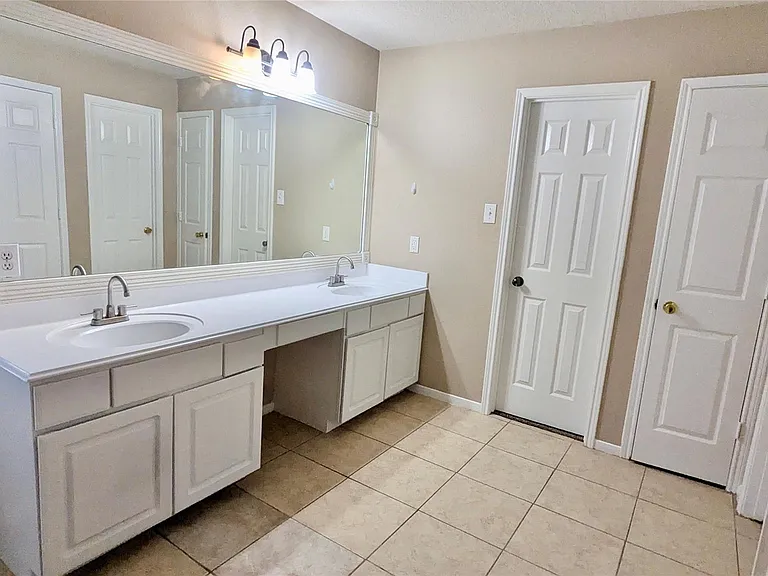 15423 Fir Woods Ln — Photo 14