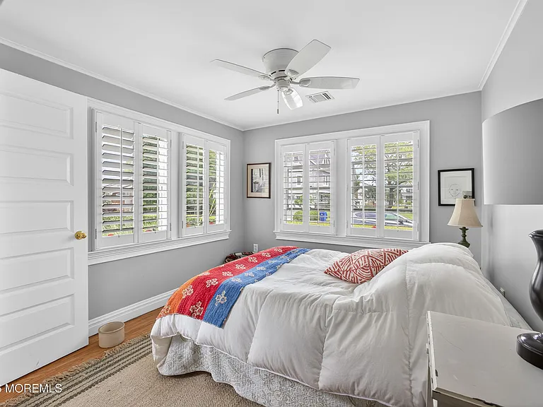 20 Bayonne Ave — Photo 15