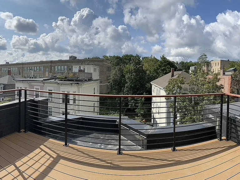 South Facing Roof Deck