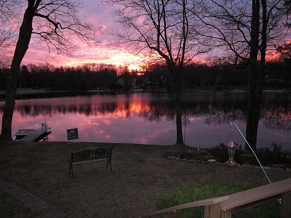 3rd image of 6954 Knollwood Ct