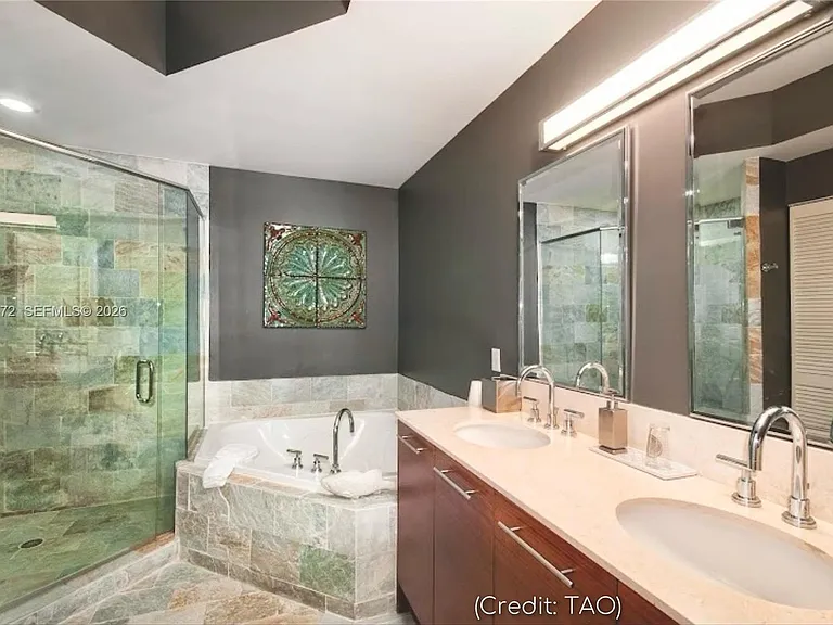 2641 N Flamingo Rd #706-N — Photo 25