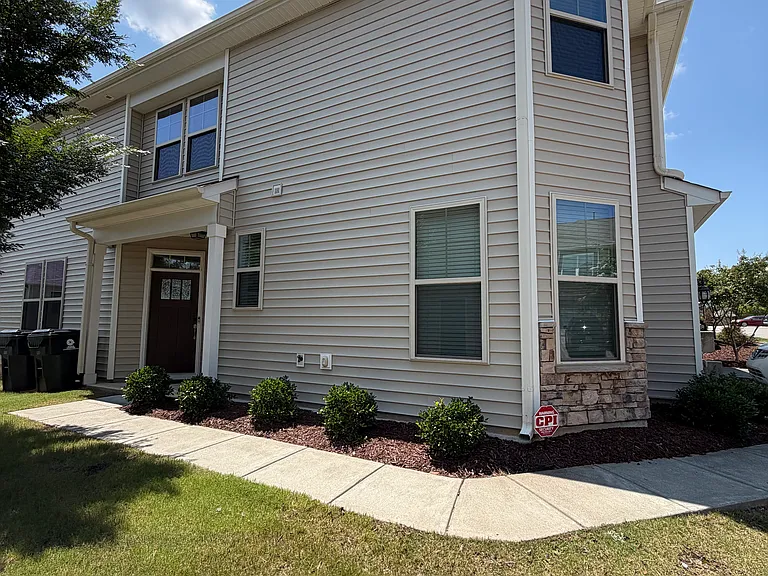 1112 Latitude Dr #1112 — Photo 1