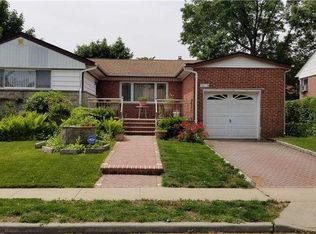 2207 Parkhurst Rd, Elmont, NY 11003