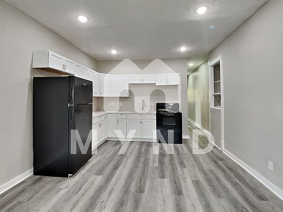 2nd image of 1814 W Morris St Unit 1