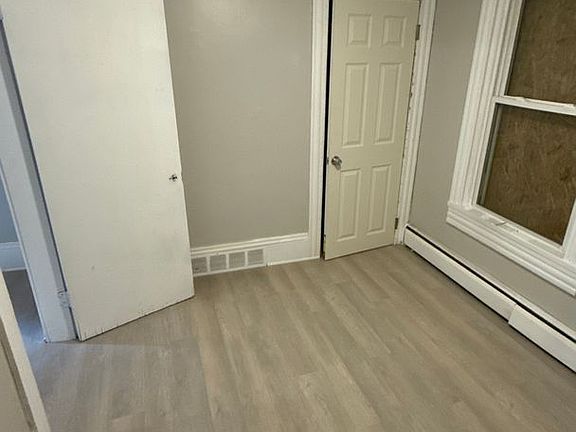 3rd image of 7812 Elton Ave #7812