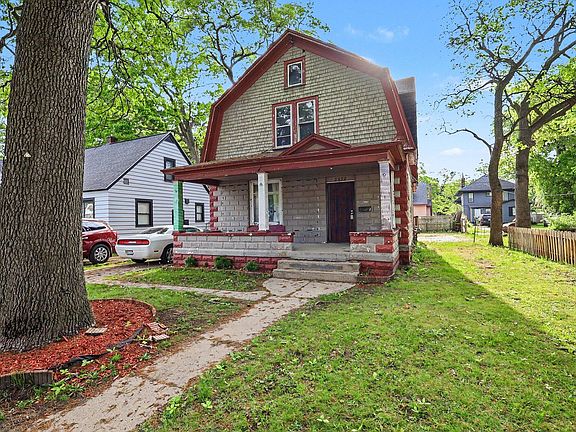 3rd image of 2332 Sanford St