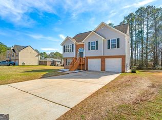 3044 Macedonia Dr, Powder Springs, GA 30127