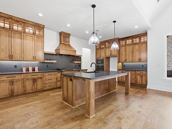 4th image of 3053 Avilla Manor Trl