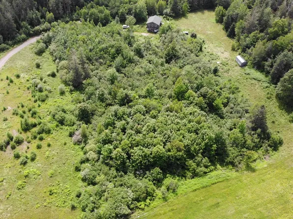43 Carriage Lane, Pembroke, ME 04666