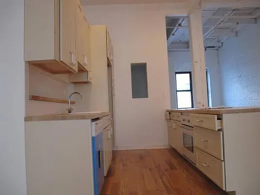 Rented by Dream Space Realty | media 12