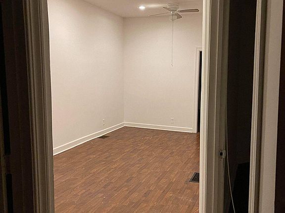 3rd image of 234 N La Crosse Ave #1