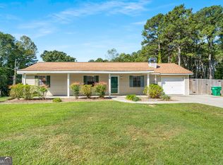 1141 Holly Hills Dr, Lilburn, GA 30047