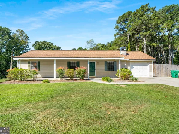 1141 Holly Hills Dr, Lilburn, GA 30047